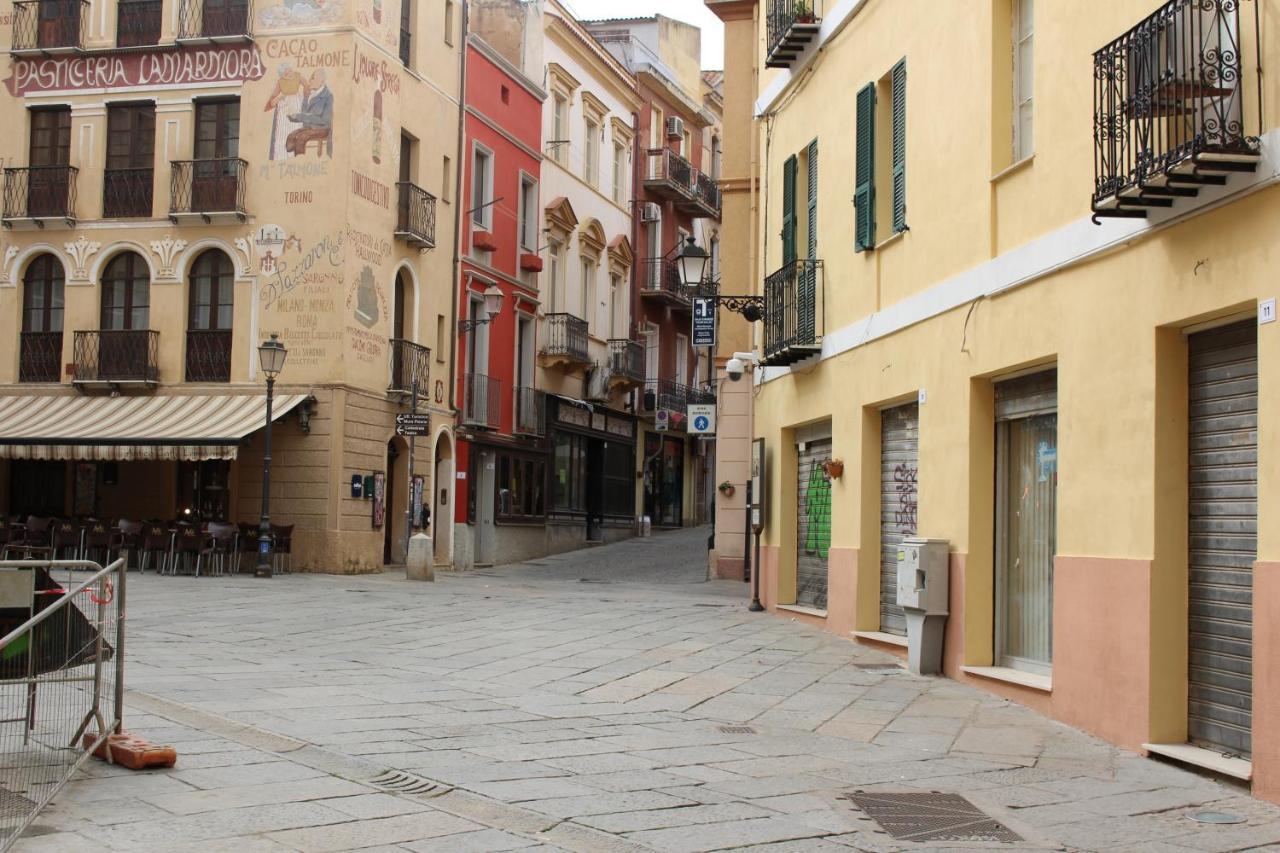 Via Cavour 19, Appartamento Del Conte Iglesias Zewnętrze zdjęcie