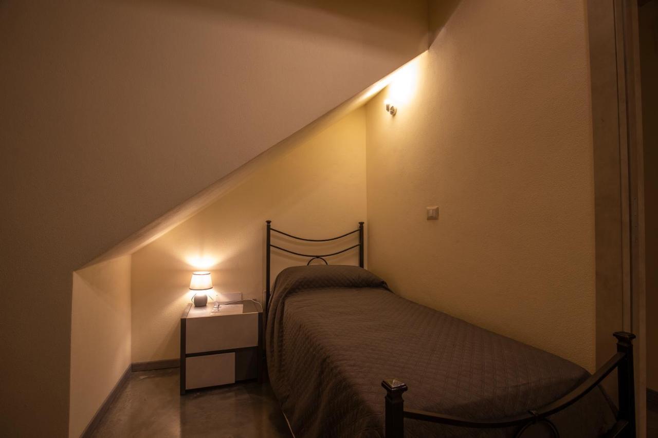 Via Cavour 19, Appartamento Del Conte Iglesias Zewnętrze zdjęcie
